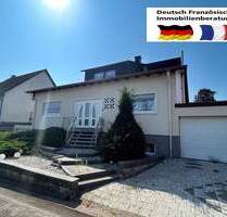Schönes Ein Bis Dreifamilienhaus in Lebach