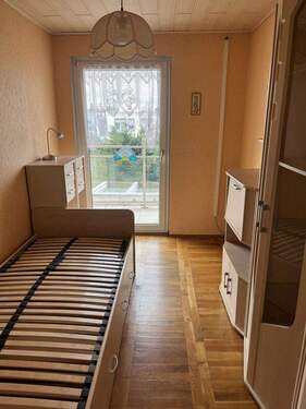 OG; Büro - 5 Zimmer Reihenmittelhaus in Halle