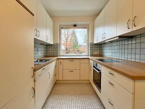 Voll ausgestattete Einbauküche - 4 Zimmer Etagenwohnung zur Miete in Hamburg