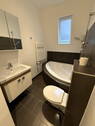 Bad mit Badewanne - 