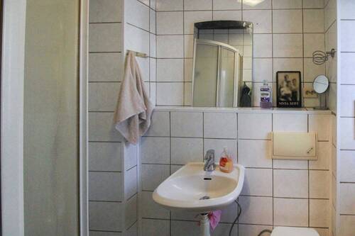 Gäste WC mit Dusche - 