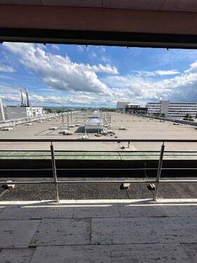 Blick Richtung Süden (Flughafen) - 