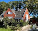 Hausfront Süd-West - Stilvolle Doppelhaushälfte am Naturschutzgebiet