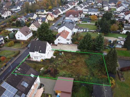 Luftaufnahme - 6 Zimmer Mehrfamilienhaus, Wohnhaus zum Kaufen in Rodgau