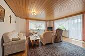 Wohnzimmer - Einfamilienhaus mit 209,70 m² in Helmstadt-Bargen zum Kaufen