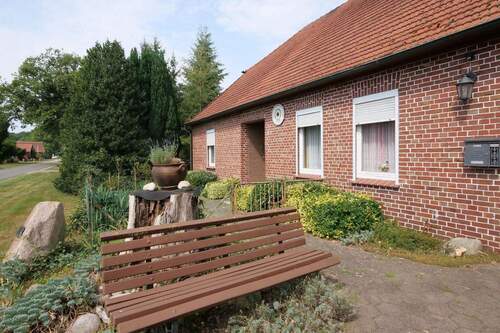 Bild 3 - 8 Zimmer Mehrfamilienhaus, Wohnhaus in Brockum