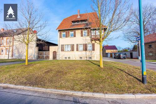 Haus - Repräsentatives Wohnhaus mit historischem Flair und mit großzügigem Raumangebot