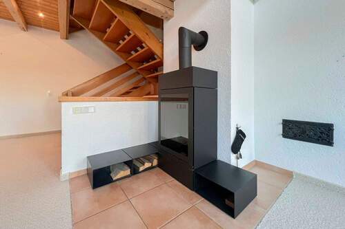 Schwedenofen - 8 Zimmer Einfamilienhaus in München