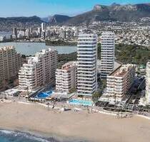 Strandapartment in Calpe mit Meerblick und Infinity-Pool