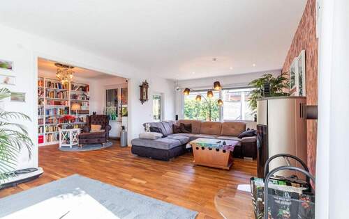 Wohnzimmer Blick Terrasse - 