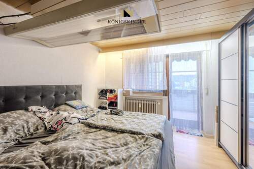 Zimmer 3 mit Zugang zum Balkon - 