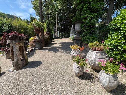 Zufahrt zu Grundstück - 