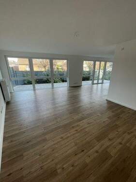 Wohnzimmer 1 - Etagenwohnung mit 149,00 m&sup2; in Weyhe zur Miete