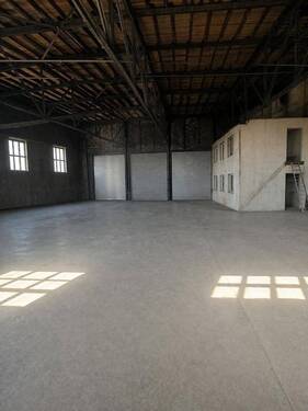 Bild 4 - Halle in Merseburg zum Kaufen