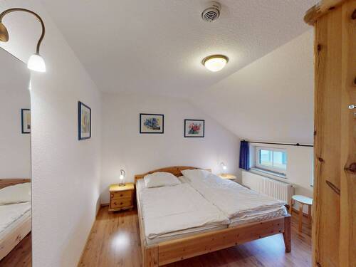 Schlafzimmer 2 im Dachgeschoss - 