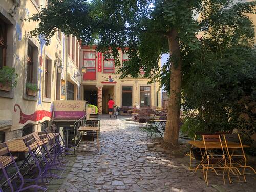 Außenaufnahme - Achtung! Tolles Einzelhandelsgeschäft in der Kunsthofpassage in der Äußeren Neustadt zu vermieten!