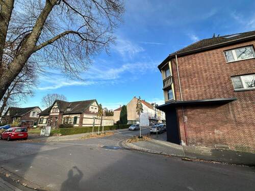 Strassenansicht.jpeg - 