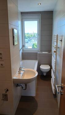 modernes Bad - Fertig zum Einzug! 3-R.-WE m. Balkon in Zittau!