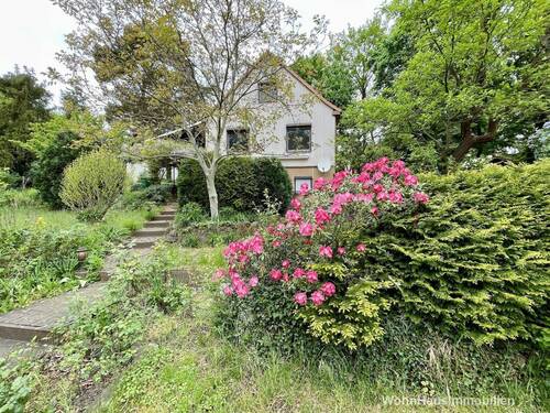 Ihr neues Zuhause im blühenden Garten in Zeuthen - 3 Zimmer Einfamilienhaus zum Kaufen in Zeuthen