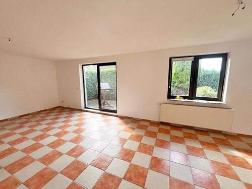 Wohnzimmer - Mehrfamilienhaus, Wohnhaus mit 110,00 m² in Grimma zur Miete