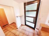 Eingang-1 - 2 Zimmer Etagenwohnung in Stuttgart
