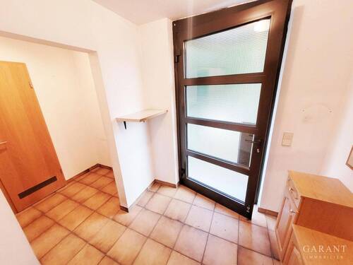 Eingang-1 - 2 Zimmer Etagenwohnung in Stuttgart