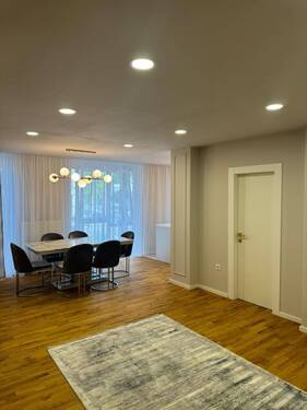 Wohn- Essbereich - Luxuriöse 4-Zimmer Etagenwohnung: Zentrale Lage & exquisite Ausstattung in Bestform!