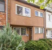 Ihr neues Zuhause: Reihenmittelhaus mit sonnigem Garten und Gestaltungsspielraum in bester Wohnlage - Berlin Kladow