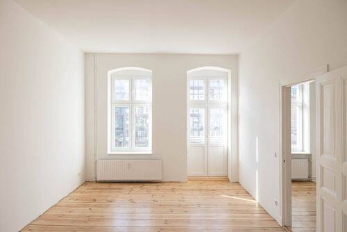 Wohnraum.jpeg - Exklusiv sanierte 2-Zimmer-Wohnung nahe der Spree – lichtdurchflutet, Balkon und sofort bezugsfrei