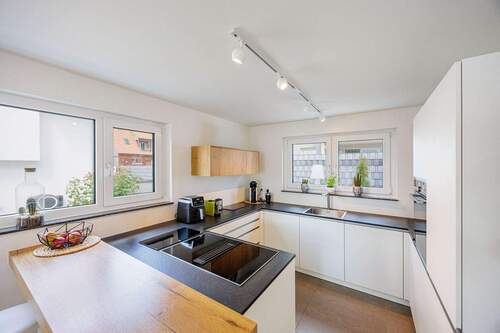 Küche - 5 Zimmer Einfamilienhaus zum Kaufen in Eberdingen