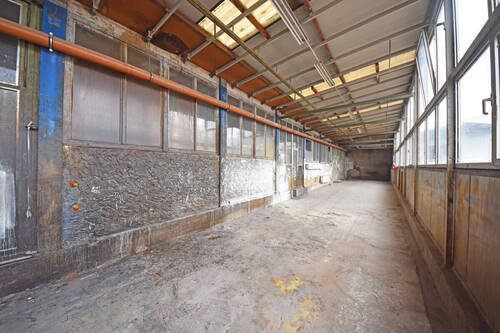 ehemalige Lackierhalle - 