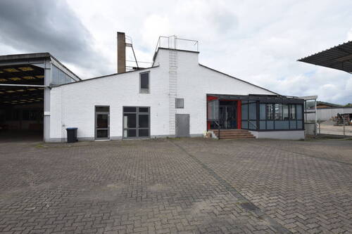 Lager und Produktionshalle - 