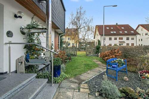 Ausenbereich - 5 Zimmer Doppelhaushälfte zum Kaufen in Süßen