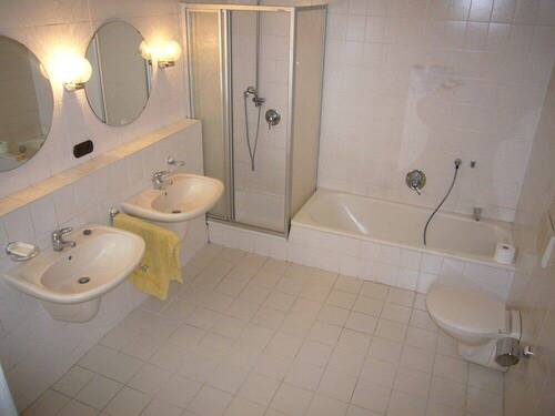 Bild 2 - 7 Zimmer Mehrfamilienhaus, Wohnhaus zum Kaufen in Lippstadt Kernstadt