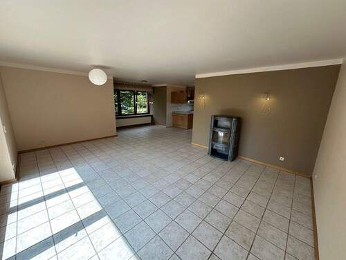 Wohnbereich und - 6 Zimmer Mehrfamilienhaus, Wohnhaus zum Kaufen in Toppenstedt