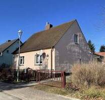 Solides Einfamilienhaus mit Stallung und Garten - Bugewitz