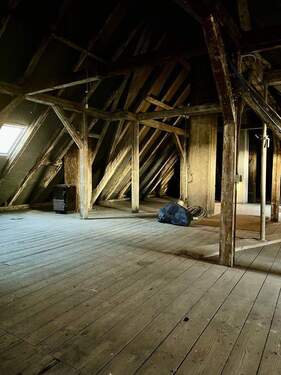 Rohbau_Dachboden_2 - 3 Zimmer Etagenwohnung in Fürth