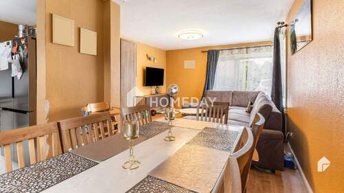 EG Wohnzimmer 2 - Schönes EFH mit Terrasse, Dachterrasse und Garage 