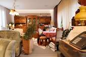 Wohnzimmer EG - 8 Zimmer Mehrfamilienhaus, Wohnhaus in Stolzenau