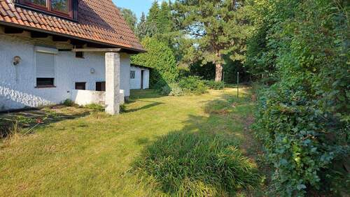 Bild 1 - Sonniges Baugrundstück in sehr ruhiger Lage für DHH oder EFH