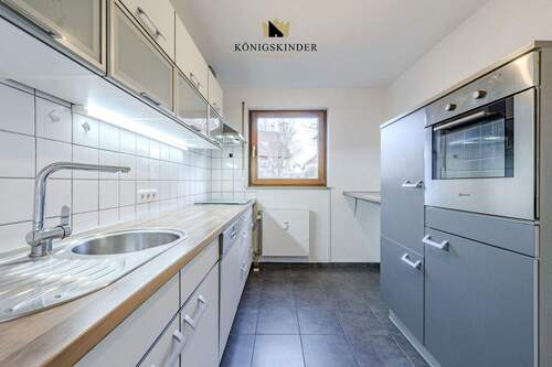 Küche - Etagenwohnung mit 84,40 m&sup2; in Stuttgart / Obertürkheim zum Kaufen