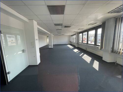 Büro 119m² - Büro mit 215,00 m&sup2; in Köln zur Miete