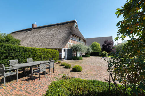 Außenansicht - Mehrfamilienhaus, Wohnhaus mit 360,00 m² in Jork zum Kaufen