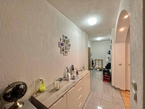 Flur - 3 Zimmer Etagenwohnung in Offenbach