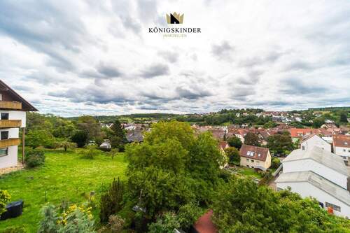 Aussicht - Einfamilienhaus mit Potential: 6 Zimmer, großes Grundstück, schöner Garten. Ihr neues Zuhause?