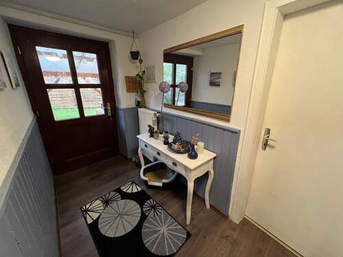 Hauseingang und Flur EG - 