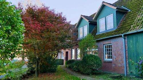 Garten Straße.jpg - Ehemaliges Bauernhaus mit Scheune bietet viele Möglichkeiten!