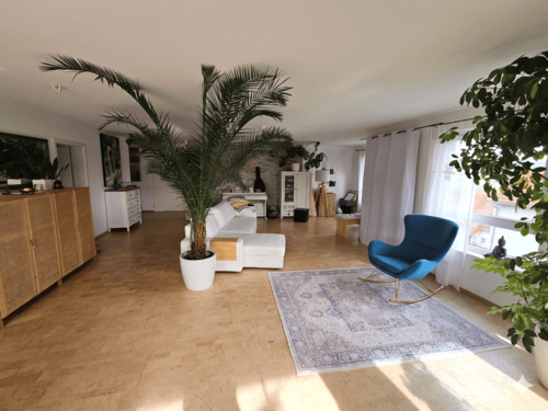 Wohnzimmer.png - Etagenwohnung mit 97,00 m&sup2; in Leonberg zum Kaufen