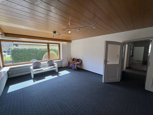 Wartezimmer EG - 