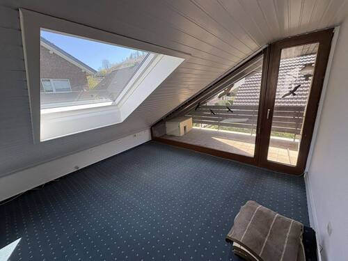 Raum DG mit Balkon - 